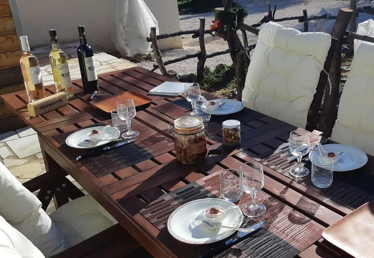 Au Mas Des Voyageurs Bed & Breakfast Lorgues France
